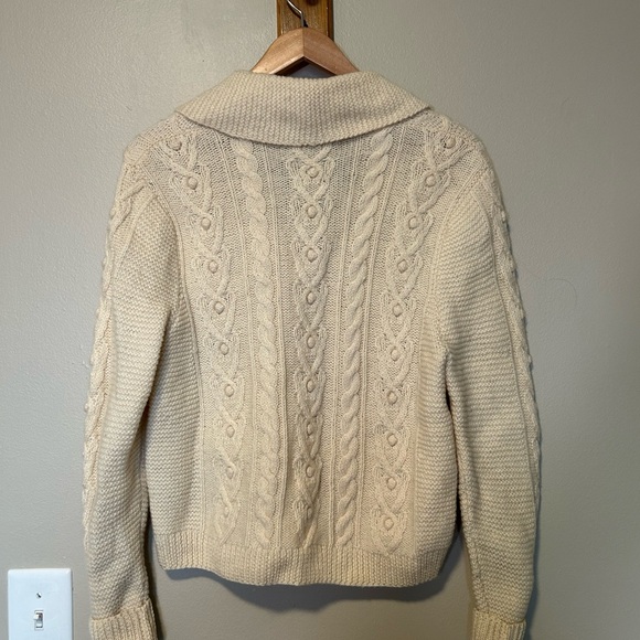 Vintage L.L. Bean Women's Cream Cable Knit Cardigan - Picture 7 of 7